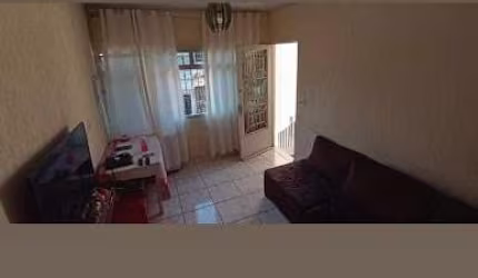 SOBRADO VILA BANCÁRIA 200m2