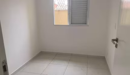 Sobrado de 3 dormitórios | 1 suíte  Localizado na freguesia do ó   Imóvel de 3 dormitórios um sendo suite com sacada,  2 vagas de garagem, corredor la