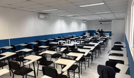 Prédio comercial próxima a Rua Doze de Outubro Lapa.