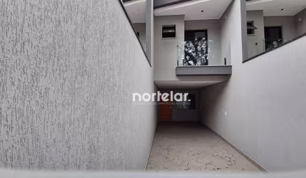 SOBRADO 3 DORMS; 1 SUÍTE, 2 VAGAS GARAGEM
