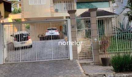 Sobrado com 4 dormitórios à venda, 450 m² por R$ 2.500.000,00 - City América - São Paulo/SP