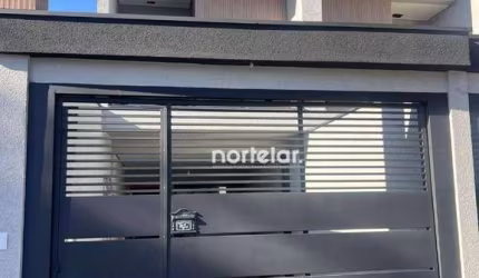 Mais um lançamento exclusivo Sobrado novo 3 dormitórios   Sobrado com um arquitetura bem diferenciado trazendo elegância e conforto para você e sua fa