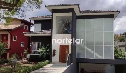 Casa com 4 quartos à venda, 328 m² - Tarumã - Santana de Parnaíba/SP