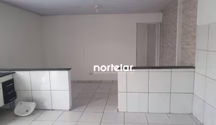 Casa com 1 dormitório para alugar por R$ 1.100,00/mês - Vila Bancária Munhoz - São Paulo/SP