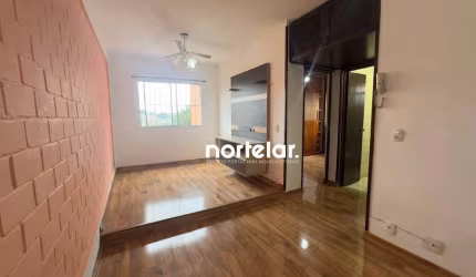 Apartamento com 2 dormitórios para alugar, 58 m² por R$ 1.680,00/mês - Jardim Maristela - São Paulo/SP