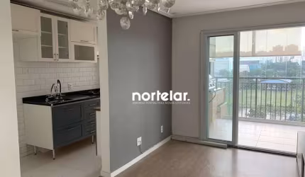 Apartamento com 2 dormitórios à venda, 61 m² por R$ 639.000,00 - Vila Anastácio - São Paulo/SP