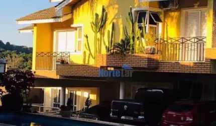 Excelente Casa de Alto Padrão no Horto...