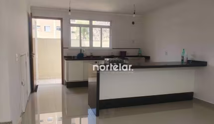Sobrado com 3 dormitórios à venda, 132 m² por R$ 540.000,00 - Vila Pereira Barreto - São Paulo/SP