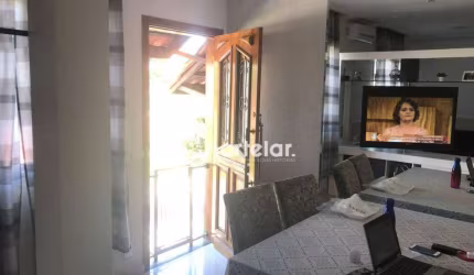 Excelente Sobrado de Cond. Fechado no Jaraguá
