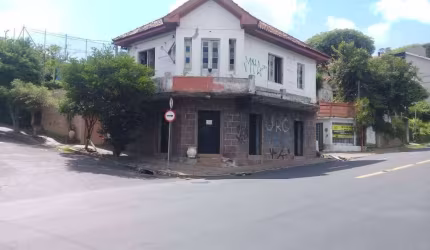 BARBADA WENCESLAU ESQ. PADRE RÉUS COM 2 CASAS