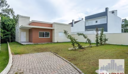 CONDOMÍNIO COM APENAS QUATRO CASAS TÉRREAS COM MUITO ESPAÇO INTERNO E PATIO PRIVATIVO