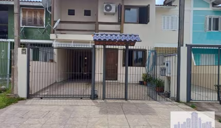 ÓTIMA CASA NA HÍPICA, DOIS PAVIMENTOS. 3 QUARTOS.