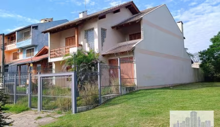 Casa com 3 dormitórios 196,12m²- Hípica -