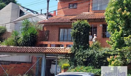 Casa com 3 dormitórios 250 m² - Espírito Santo