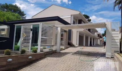 Casa com 3 dormitórios à venda, 165 m² por R$ 1.250.000,00 - Pedra Redonda - Porto Alegre/RS