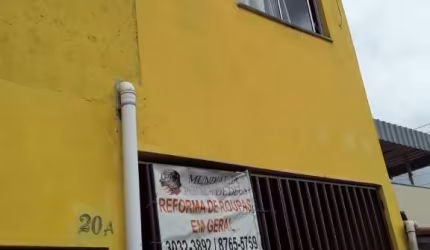 Casa com 4 quartos à venda na Avenida Bueno do Prado, 20, Jardim Laguna, Contagem por R$ 335.000