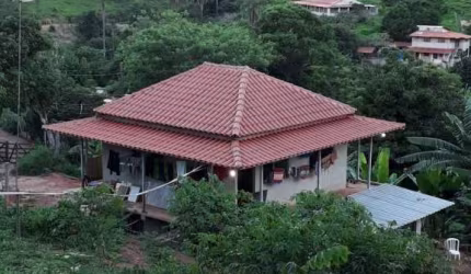 Chácara / sítio com 4 quartos à venda na Principal, 1, Zona Rural, Taquaraçu de Minas por R$ 300.000