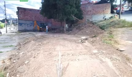 Terreno à venda na Rua José Pio da Rocha, 17, Alvorada, Contagem por R$ 350.000