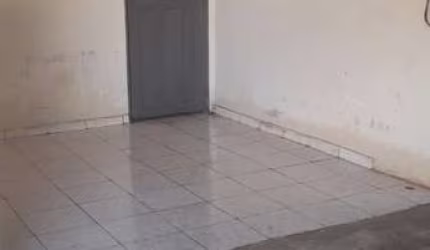 Casa com 2 quartos à venda na Bueno, 105, UDR, Nanuque por R$ 140.000