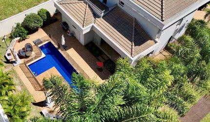 Sobrado alto padrão com 262m², 3 quartos/suíte, à venda no condomínio Alphaville em Ribeirão Preto I Imobiliária Brioni Imóveis