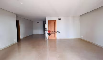 Apartamento com 3 Quartos para alugar, 217m² - Cidade de Petrópolis