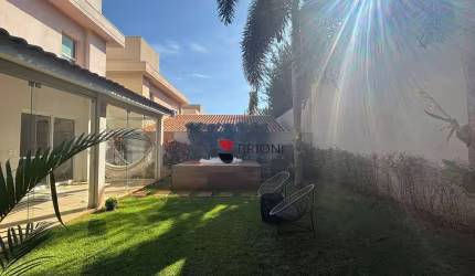 Casa sobrado com 3 Quartos para alugar, 222m² - Condomínio Jardim Sul
