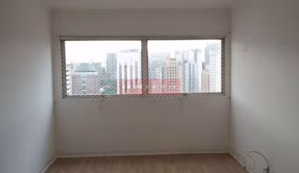Apartamento na Chác. Sto Antônio, 3 dorm, cozinha, 2 banheiros, 1 sala com 2 ambientes, 1 vaga.