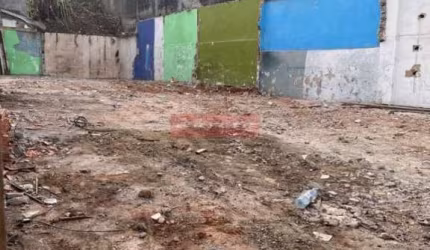 TERRENO A VENDA NO JD SAO LUIZ , COM 304 M²  PRÓXIMO O FEIRÃO, MERCADOS, GRUPO ESCOLAR, BANCOS...