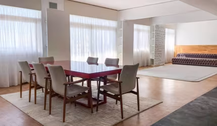 Apartamento à venda no bairro Moinhos de Vento - Porto Alegre/RS