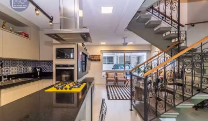 Casa Geminada Triplex!
