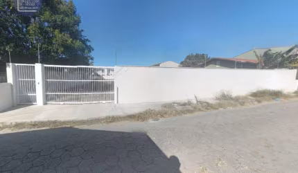 Terreno 1.120m²