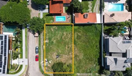 Terreno à venda no bairro Jurerê Internacional - Florianópolis/SC