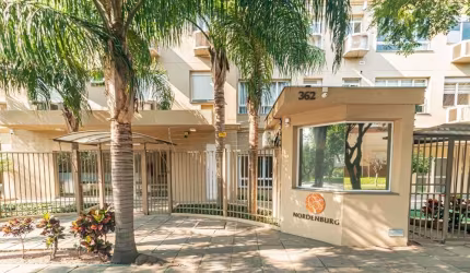 Apartamento à venda no bairro Passo da Areia - Porto Alegre/RS