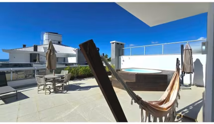 Apartamento à venda no bairro Ingleses do Rio Vermelho - Florianópolis/SC