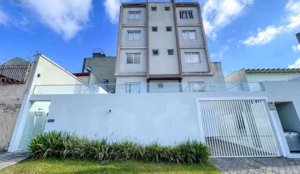 Apartamento no Rebouças com sacada, churrasqueira e garagem coberta – 64m²