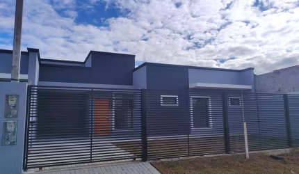 CASA COM 2 QUARTOS E QUINTAL A VENDA EM ARAUCARIA - CACHOEIRA
