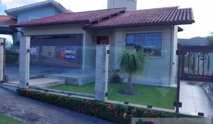 Casa para Venda em Palhoça, Pedra Branca, 3 dormitórios, 1 suíte, 3 banheiros, 2 vagas