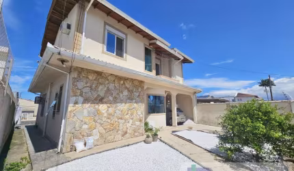 Casa para Venda em Palhoça, Jardim Palmeiras, 5 dormitórios, 2 suítes, 4 banheiros, 2 vagas