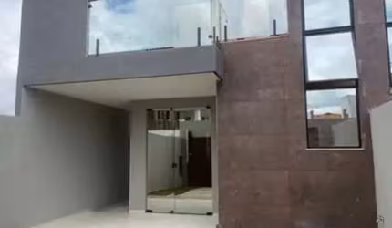Casa com 4 quartos à venda, 151 m² por R$ 470.000 - Autódromo - Eusébio/CE