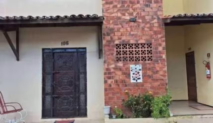 Apartamento com 3 dormitórios à venda, 80 m² por R$ 220.000,00 - Passaré - Fortaleza/CE