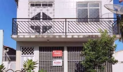 Casa com 4 quartos à venda, 164 m² por R$ 700.000 - Centro - Itapipoca/CE