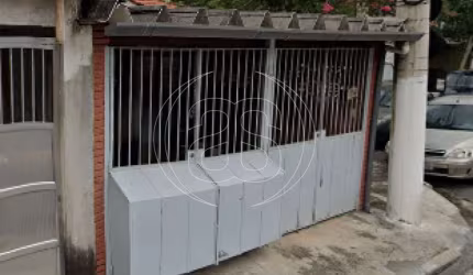 Casa em Santo Amaro - 136m², 3 dorm, 1 suíte e 2 vagas.