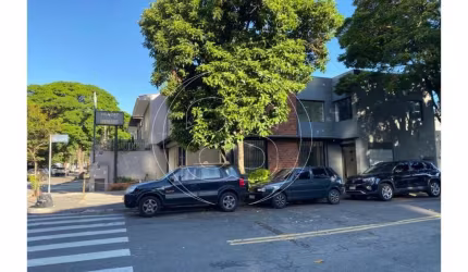 Imóvel Comercial Espaçoso em Moema - Oportunidade Única!