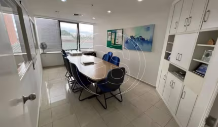 Conjunto comercial disponível para venda e locação com 52m²