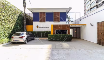 CASA COMERCIAL com 12 VAGAS Á VENDA EM MOEMA !