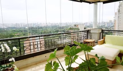 VENHA MORAR JUNTO AO PARQUE! VISTA MAGNÍFICA! 700,00 metros ÚTEIS!