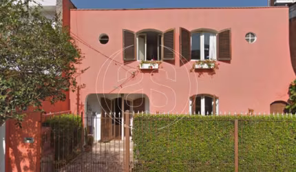 Casa com 4 Quartos à venda