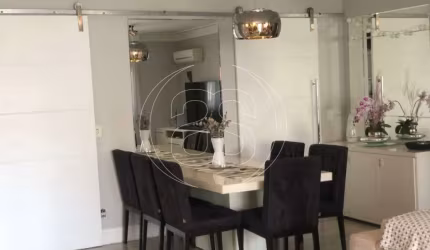Apartamento em Saúde com 129m²