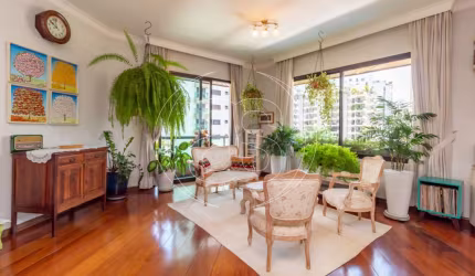 APARTAMENTO NA REGIÃO DO MOEMA
