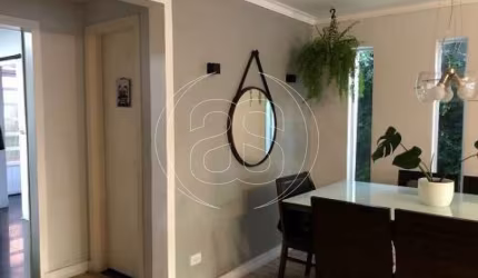 Casa em Bosque da Saúde com 270m²